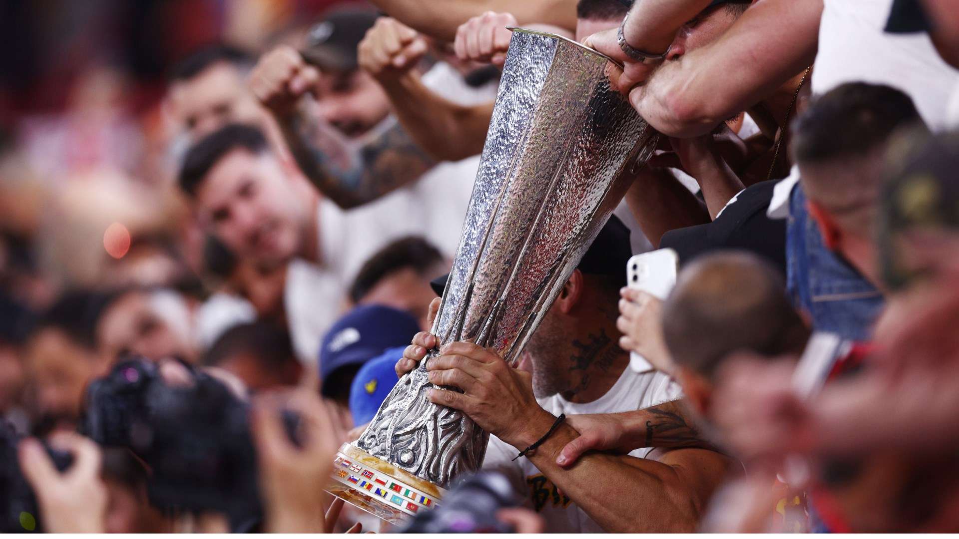 现也让人眼 现也让人眼